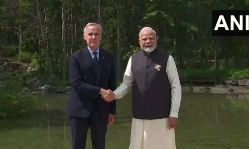 BIG BREAKING: दक्षिण कोरिया के राष्ट्रपति से PM मोदी ने की मुलाकात