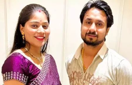 राजा रघुवंशी के भाई और मां से पुलिस ने की पूछताछ, सोनम के व्यवहार की जुटाई जानकारी राजा रघुवंशी के भाई और मां से पुलिस ने की पूछताछ, सोनम के व्यवहार की जुटाई जानकारी