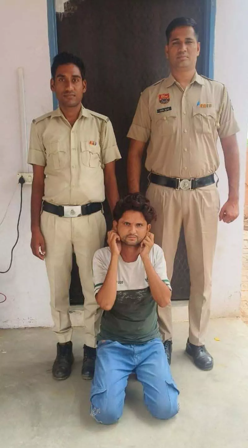 साइबर धोखाधड़ी के लिए 1 व्यक्ति गिरफ्तार साइबर धोखाधड़ी के लिए 1 व्यक्ति गिरफ्तार
