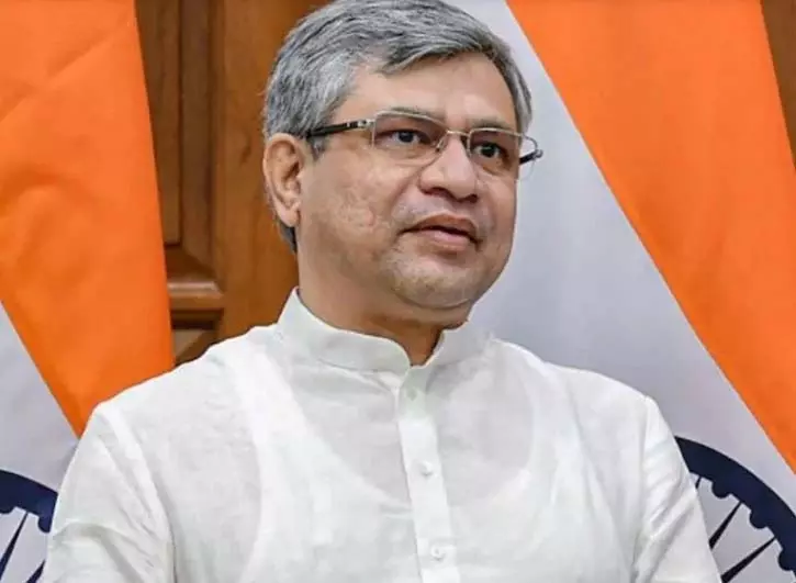 PM मोदी के नेतृत्व में भारतीय रेलवे का ऐतिहासिक कायाकल्प हुआ है : केंद्रीय रेल मंत्री अश्विनी वैष्णव PM मोदी के नेतृत्व में भारतीय रेलवे का ऐतिहासिक कायाकल्प हुआ है : केंद्रीय रेल मंत्री अश्विनी वैष्णव