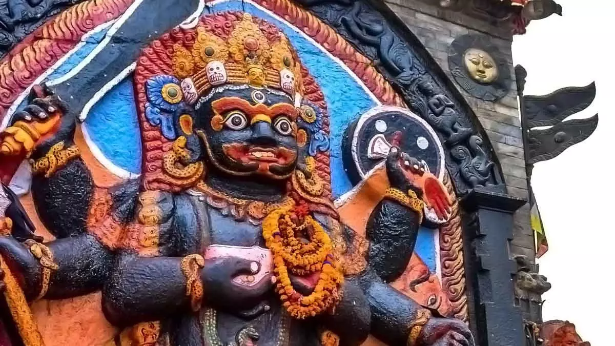 Kalashtami: कालाष्टमी पर करें ये चमत्कारी टोटके, बुरे दिनों से बचाएंगे बाबा भैरव Kalashtami: कालाष्टमी पर करें ये चमत्कारी टोटके, बुरे दिनों से बचाएंगे बाबा भैरव