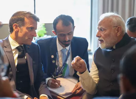 भारत-फ्रांस हमारी पृथ्वी की बेहतरी के लिए मिलकर काम करते रहेंगे : पीएम मोदी भारत-फ्रांस हमारी पृथ्वी की बेहतरी के लिए मिलकर काम करते रहेंगे : पीएम मोदी