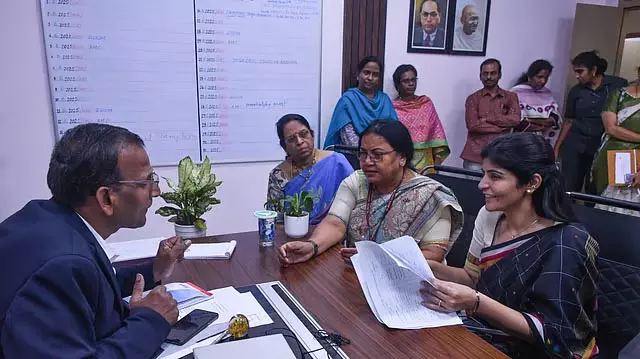 महिलाओं के अधिकारों की रक्षा करें, उनकी सुरक्षा सुनिश्चित करें: NCW सदस्य महिलाओं के अधिकारों की रक्षा करें, उनकी सुरक्षा सुनिश्चित करें: NCW सदस्य