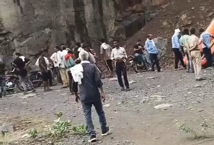 Gwalior : दोस्तों के साथ पार्टी करने गया युवक गड्ढे में डूबा,मौत Gwalior : दोस्तों के साथ पार्टी करने गया युवक गड्ढे में डूबा,मौत