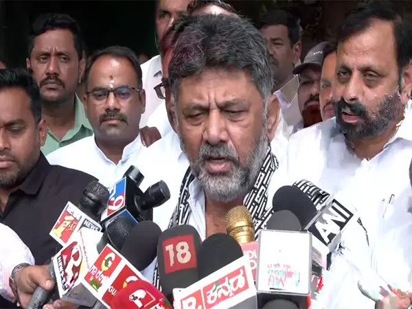 Shivkumar ने ग्रेटर बेंगलुरु परियोजना पर कहा- भविष्य के बेंगलुरु का निर्माण Shivkumar ने ग्रेटर बेंगलुरु परियोजना पर कहा- भविष्य के बेंगलुरु का निर्माण