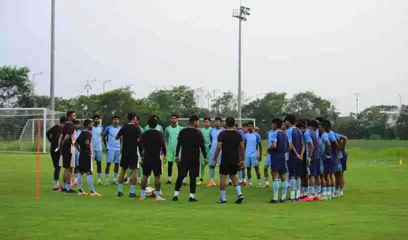Hyderabad: भारत ताजिकिस्तान के खिलाफ मैत्री मैच के लिए तैयार Hyderabad: भारत ताजिकिस्तान के खिलाफ मैत्री मैच के लिए तैयार