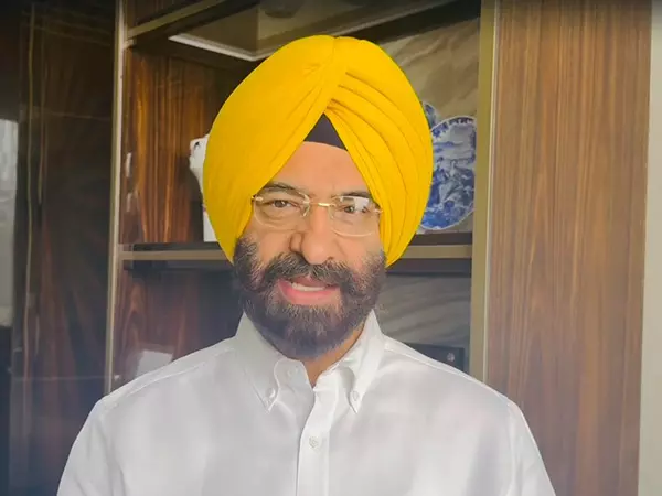 दिल्ली के मंत्री सिरसा ने पीएम मोदी की कनाडा यात्रा की सराहना की दिल्ली के मंत्री सिरसा ने पीएम मोदी की कनाडा यात्रा की सराहना की