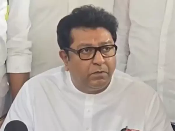 राज ठाकरे ने महाराष्ट्र में उत्तरी भाषा थोपने के खिलाफ स्कूलों को दी चेतावनी राज ठाकरे ने महाराष्ट्र में उत्तरी भाषा थोपने के खिलाफ स्कूलों को दी चेतावनी