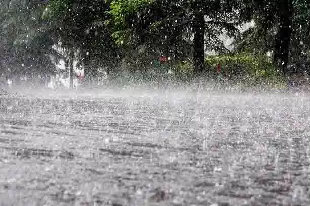 Assam और मेघालय में अत्यधिक भारी वर्षा के पूर्वानुमान के चलते रेड अलर्ट जारी Assam और मेघालय में अत्यधिक भारी वर्षा के पूर्वानुमान के चलते रेड अलर्ट जारी