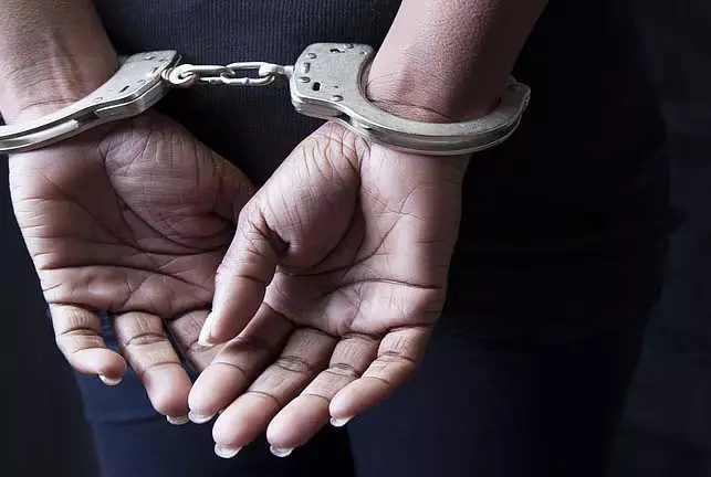 कई दिनों तक बलात्कार करने के मामले में अदालत ने नाबालिग को आजीवन कारावास की सजा सुनाई कई दिनों तक बलात्कार करने के मामले में अदालत ने नाबालिग को आजीवन कारावास की सजा सुनाई