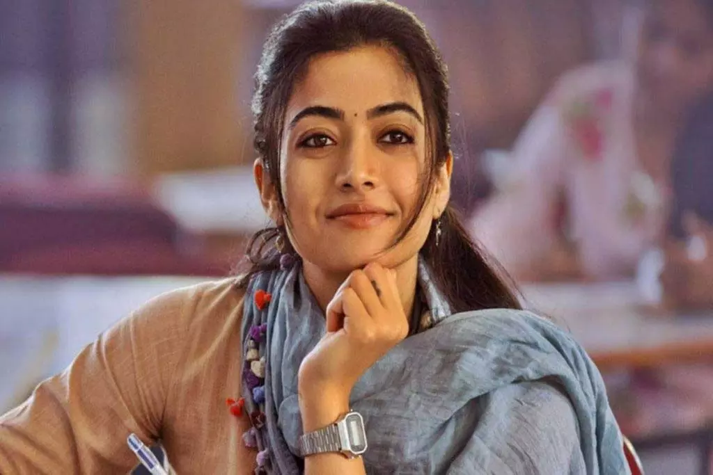 Rashmika : पोस्ट के ज़रिए दी जिंदगी की अहम सीख, फैंस हुए इमोशनल Rashmika : पोस्ट के ज़रिए दी जिंदगी की अहम सीख, फैंस हुए इमोशनल