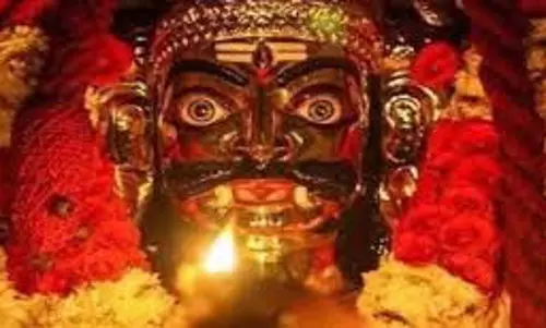 Kalashtami: इन उपायों से प्रसन्न होंगे काल भैरव और दूर हो जाएंगे आपके सारे कष्ट Kalashtami: इन उपायों से प्रसन्न होंगे काल भैरव और दूर हो जाएंगे आपके सारे कष्ट