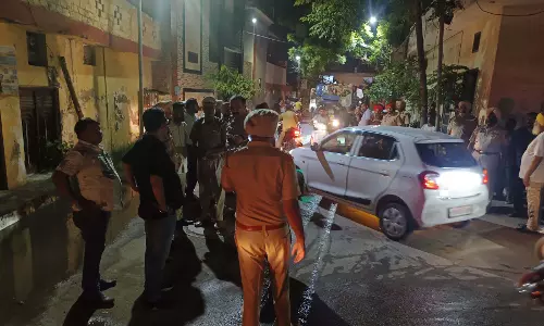 Ludhiana : कार सवारों ने पुलिस पर की फायरिंग, SHO को कुचलने की कोशिश