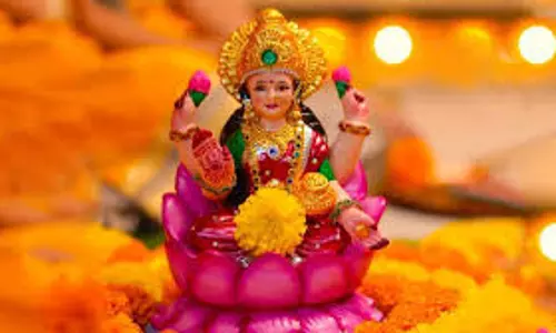 Ashasha Amavasya 2025:   आषाढ़ अमावस्या पर करें ये 6 काम, मां लक्ष्मी की कृपा से घर में होगा धन-धान्य
