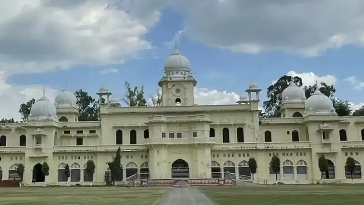 Lucknow: एलयू के 10 होनहार छात्रों को मिला इंटर्नशिप का सुनहरा अवसर Lucknow: एलयू के 10 होनहार छात्रों को मिला इंटर्नशिप का सुनहरा अवसर