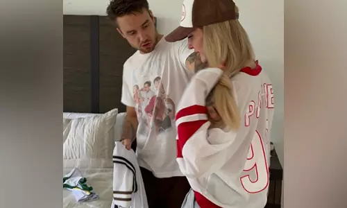केट कैसिडी ने दिवंगत गायकLiam Payne के लिए भावनात्मक नोट लिखा केट कैसिडी ने दिवंगत गायकLiam Payne के लिए भावनात्मक नोट लिखा