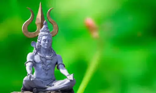 First Sawan Monday 2025 : सावन के पहले सोमवार को करें ये उपाय, भोलेनाथ करेंगे हर मनोकामना पूरी
