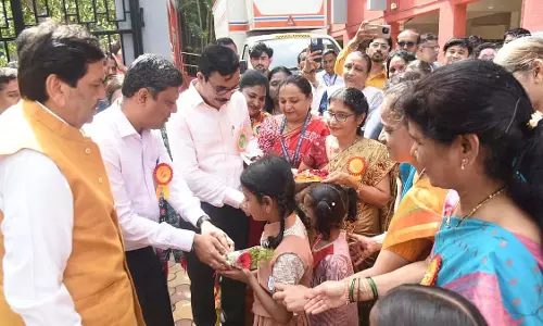Mumbai : मंत्री मंगल प्रभात लोढ़ा ने बीएमसी स्कूलों में पीटीए के गठन का आदेश दिया