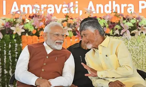योग दिवस को सफल बनाने के लिए हाथ मिलाएं: PM Modi