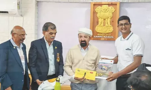 द्रास मैराथन 2025: सीईसी कारगिल ने सरहद एनजीओ के साथ बैठक की अध्यक्षता