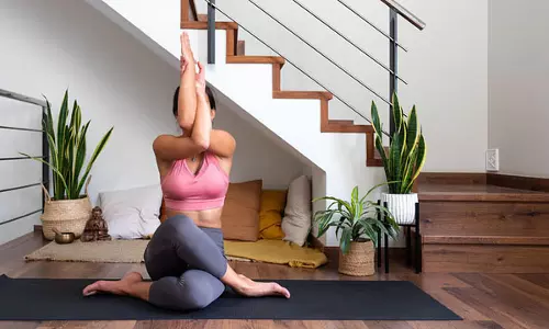 Yoga : कंधे के दर्द के लिए बेहद कारगर हैं ये 4 योगासन, रोजाना अभ्यास से मिलेगी राहत Yoga : कंधे के दर्द के लिए बेहद कारगर हैं ये 4 योगासन, रोजाना अभ्यास से मिलेगी राहत
