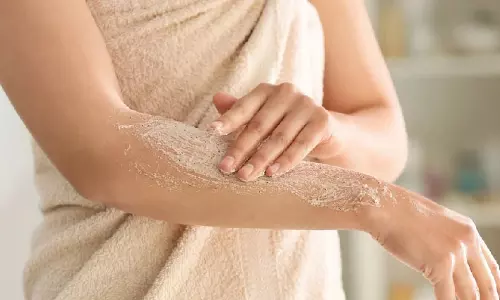 Skin Care: गर्मियों में अपने शरीर पर लगाएं ये होममेड नेचुरल स्क्रब, टैनिंग से पाएं छुटकारा Skin Care: गर्मियों में अपने शरीर पर लगाएं ये होममेड नेचुरल स्क्रब, टैनिंग से पाएं छुटकारा
