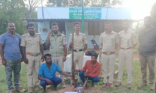 हिरण शिकार: दो गिरफ्तार हिरण शिकार: दो गिरफ्तार