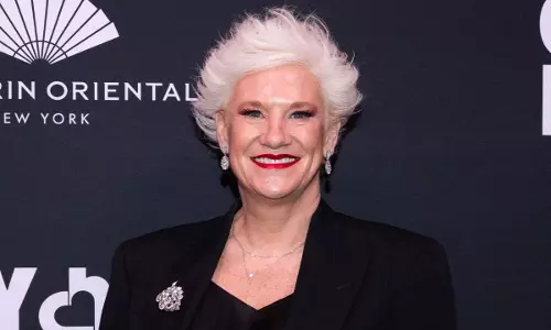 Anne Burrell का 55 वर्ष की आयु में निधन
