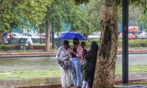 दिल्ली-एनसीआर में राहत की बारिश, 19 जून के लिए येलो अलर्ट, मौसम बना सुहाना