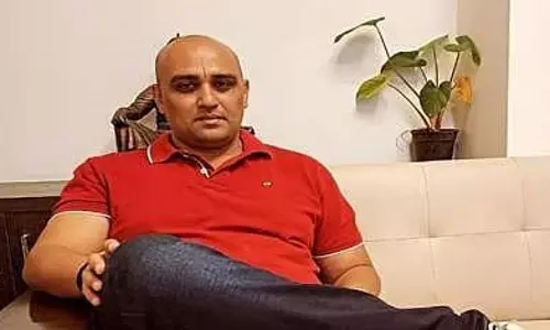 पुणे : भाजपा नेता ओमकार कदम पर PMC महिला अधिकारी से छेड़छाड़ का मामला दर्ज पुणे : भाजपा नेता ओमकार कदम पर PMC महिला अधिकारी से छेड़छाड़ का मामला दर्ज