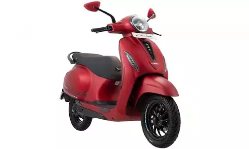 Bajaj Chetak 3001 इलेक्ट्रिक स्कूटर भारत में लॉन्च, कीमत ₹99,990 से शुरू Bajaj Chetak 3001 इलेक्ट्रिक स्कूटर भारत में लॉन्च, कीमत ₹99,990 से शुरू