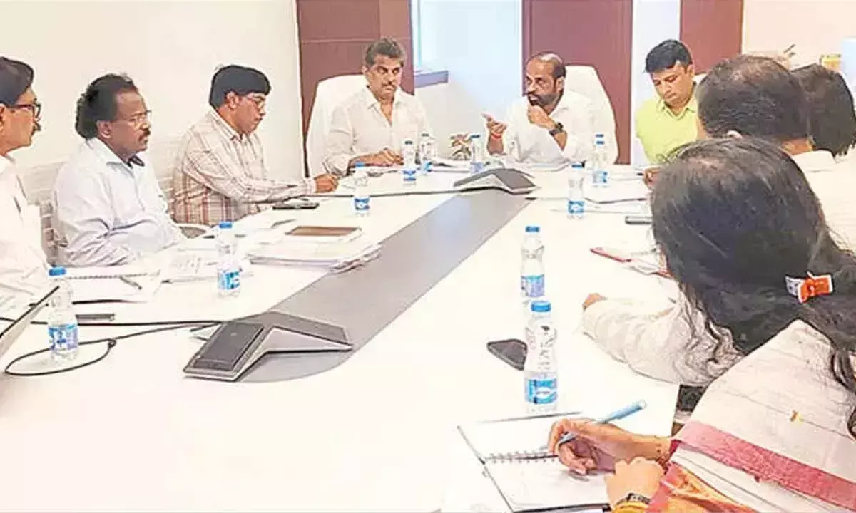 Andhra: स्वास्थ्य मंत्री चाहते हैं एक साल में काम पूरा हो जाए Andhra: स्वास्थ्य मंत्री चाहते हैं एक साल में काम पूरा हो जाए