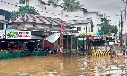 तटीय क्षेत्रों में जलस्तर कम नहीं हुआ है; देश अभी भी संकट में
