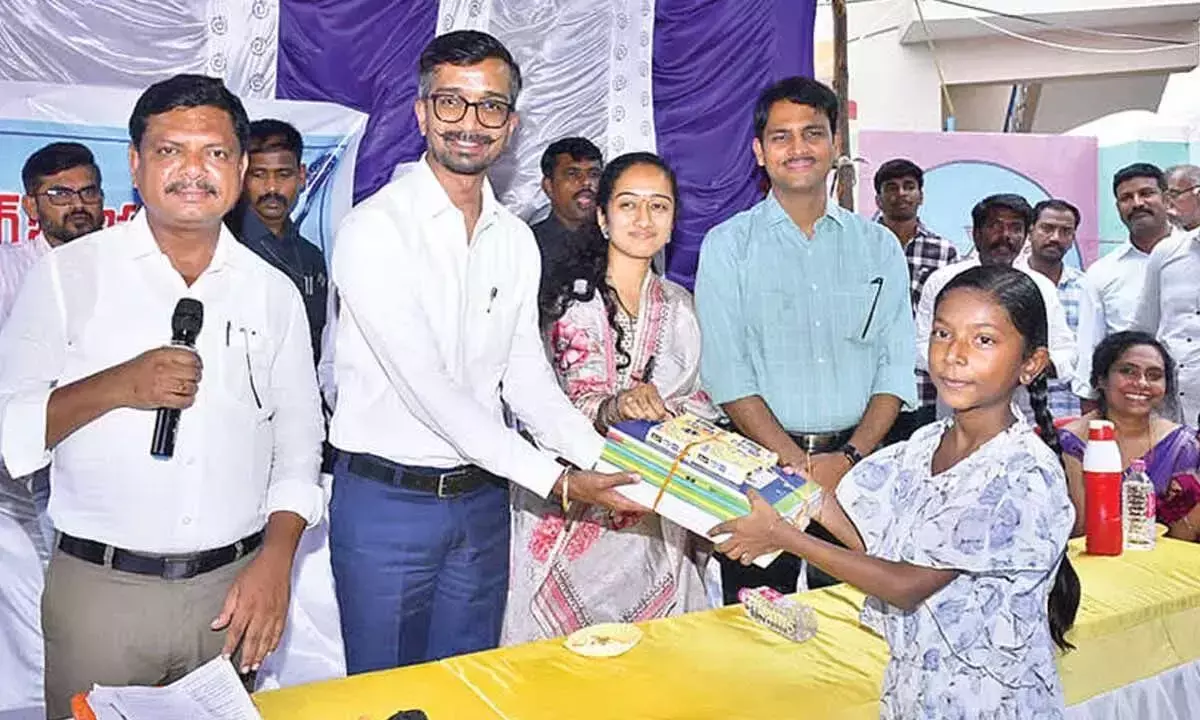 Andhra: नायडू पत्रकारों के कल्याण के लिए प्रतिबद्ध: पल्ले सिंधुरा रेड्डी