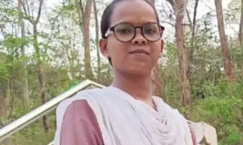 बीजापुर सड़क हादसे में महिला टीचर की मौत बीजापुर सड़क हादसे में महिला टीचर की मौत