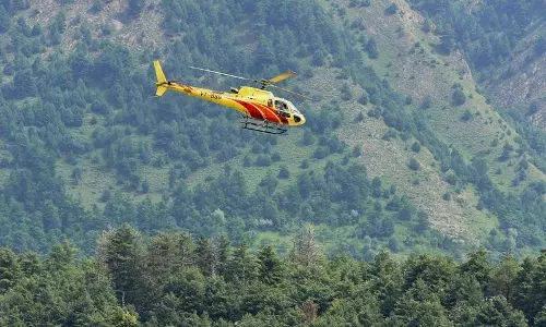 Jammu: इस साल अमरनाथ यात्रा के लिए कोई हेलीकॉप्टर सेवा नहीं