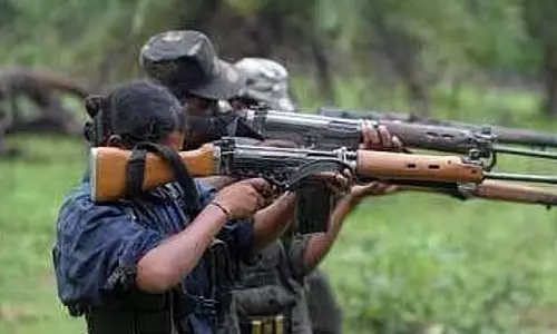 Jharkhand: नक्सली कैंप का भंडाफोड़, बम बरामद