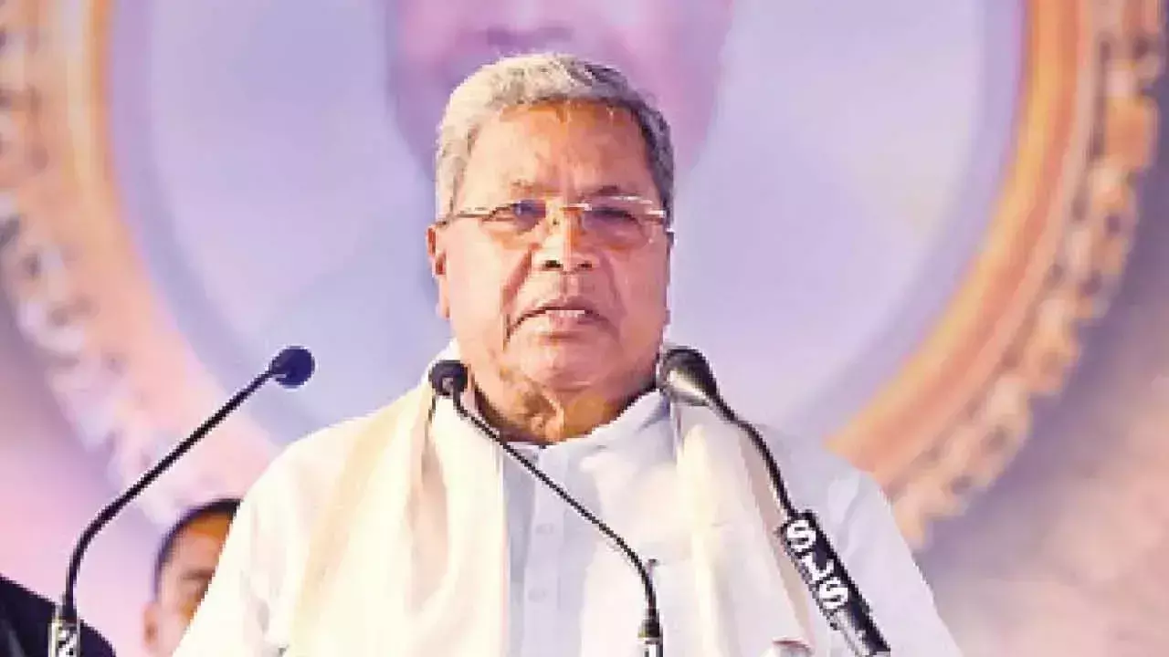 CM ने भगदड़ की घटना का बचाव किया, भाजपा पर राजनीतिक अवसरवादिता का आरोप लगाया