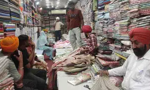 Tarn Taran में बूंदाबांदी से गर्मी से राहत मिली Tarn Taran में बूंदाबांदी से गर्मी से राहत मिली