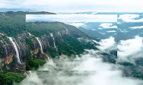 सरकार संवेदनशील पर्यटन क्षेत्रों को सुरक्षित करने के लिए  उठा रही है कदम
