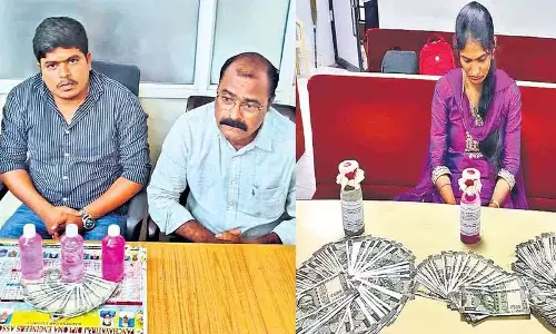 ACB के जाल में भ्रष्ट अधिकारी