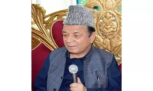 Jammu: विधानसभा अध्यक्ष ने चरार-ए-शरीफ का दौरा कर विकास कार्यों की समीक्षा की Jammu: विधानसभा अध्यक्ष ने चरार-ए-शरीफ का दौरा कर विकास कार्यों की समीक्षा की