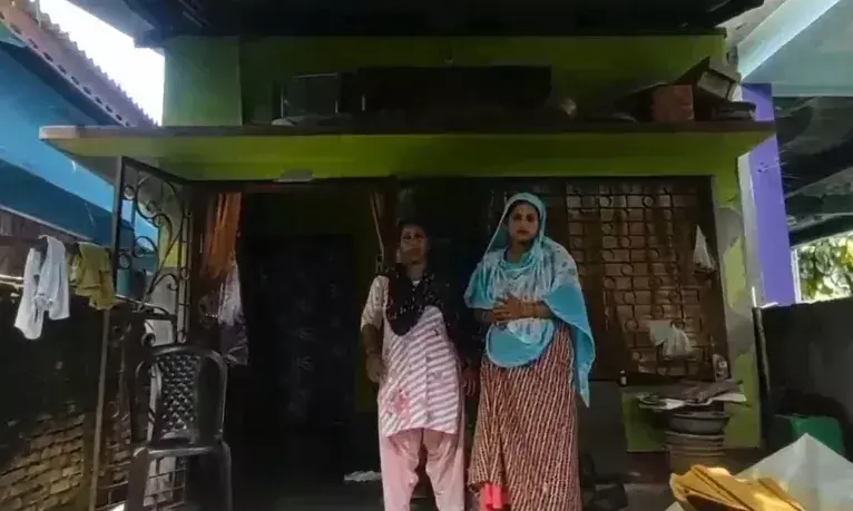 Assam: तंगला में दो युवकों ने सऊदी अरब से लौटे एनआरआई से 4 लाख रुपये का सोना चुराया Assam: तंगला में दो युवकों ने सऊदी अरब से लौटे एनआरआई से 4 लाख रुपये का सोना चुराया