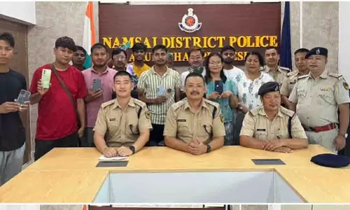 Namsai Police ने खोए हुए 26 मोबाइल फोन मालिकों को लौटाए