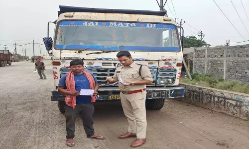 रायपुर में कोयला एवं राखड़ परिवहन करने वाले 76 वाहनों पर बड़ी कार्रवाई