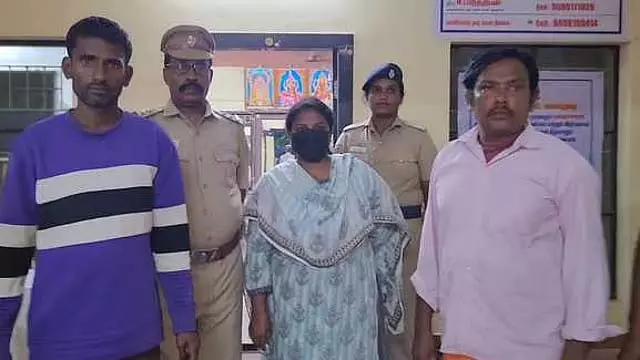 Tamil Nadu: चोरी के प्रयास के आरोप में आंध्र प्रदेश के एक पुलिस अधिकारी सहित 4 गिरफ्तार Tamil Nadu: चोरी के प्रयास के आरोप में आंध्र प्रदेश के एक पुलिस अधिकारी सहित 4 गिरफ्तार