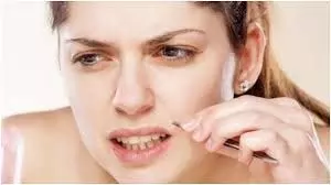 Beauty Tips: चेहरे के अनचाहे बाल हटाने के घरेलू उपाय Beauty Tips: चेहरे के अनचाहे बाल हटाने के घरेलू उपाय