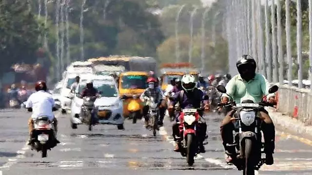 Tamil Nadu: आज तापमान 3 डिग्री सेल्सियस तक बढ़ेगा Tamil Nadu: आज तापमान 3 डिग्री सेल्सियस तक बढ़ेगा