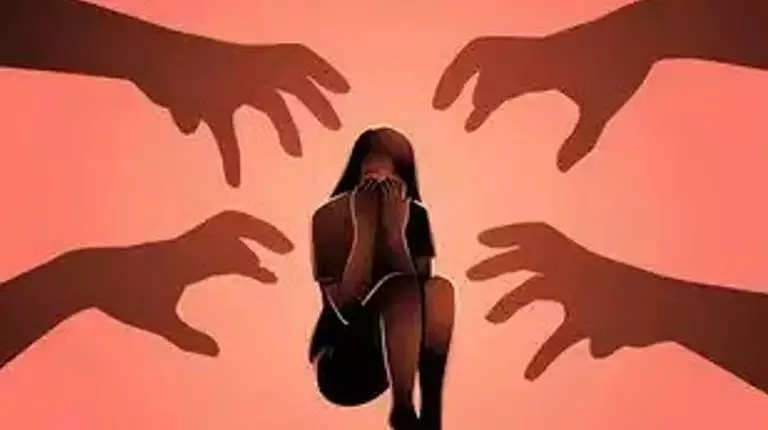 Odisha में एक और महिला से सामूहिक बलात्कार, तीन दिन में तीसरी घटना Odisha में एक और महिला से सामूहिक बलात्कार, तीन दिन में तीसरी घटना