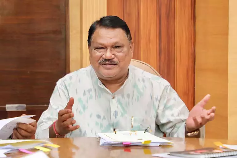 Odisha: केंद्रीय मंत्री जुएल ओराम एयर इंडिया की उड़ान में देरी से नाखुश Odisha: केंद्रीय मंत्री जुएल ओराम एयर इंडिया की उड़ान में देरी से नाखुश
